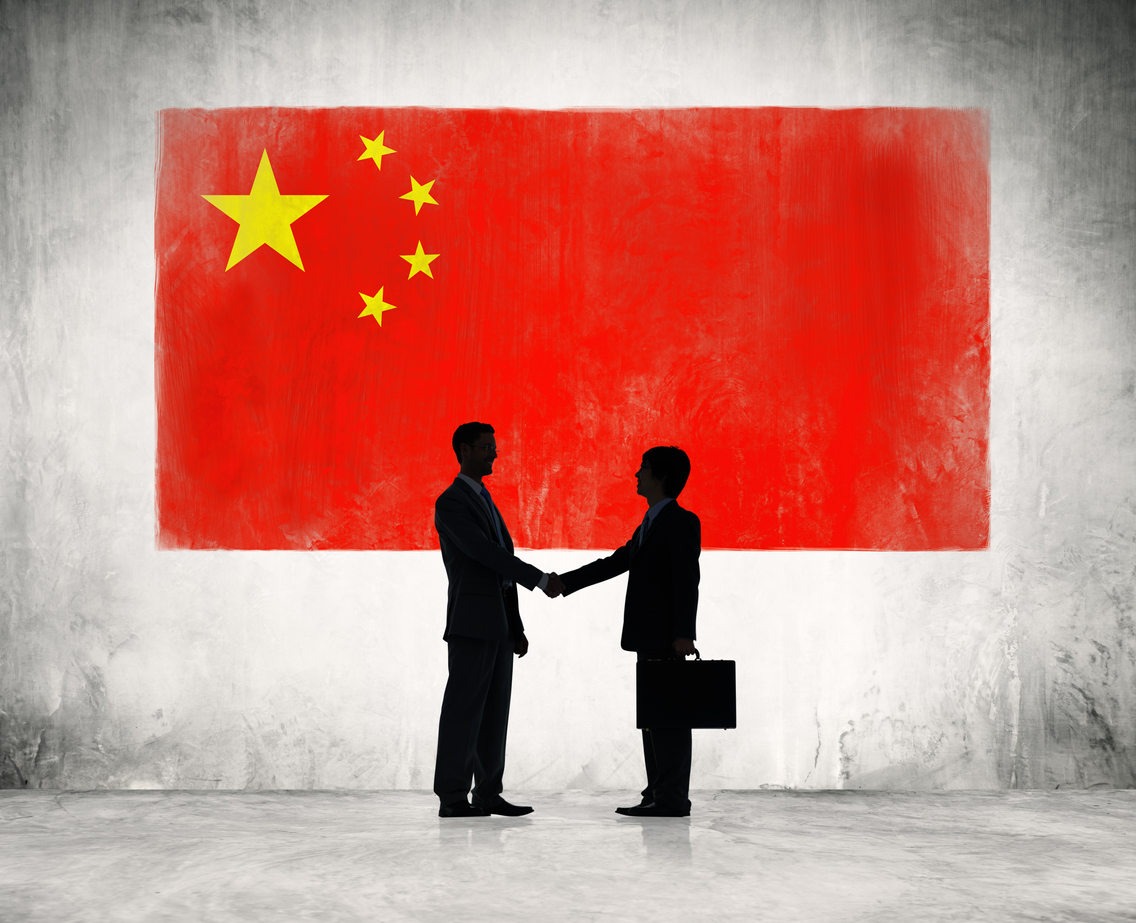 https://www.istockphoto.com/es/foto/empresarios-agitando-la-mano-en-china-gm484609759-37824806