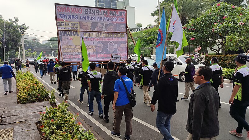 https://upload.wikimedia.org/wikipedia/commons/e/e1/2024_Indonesian_election_protest_12.jpg