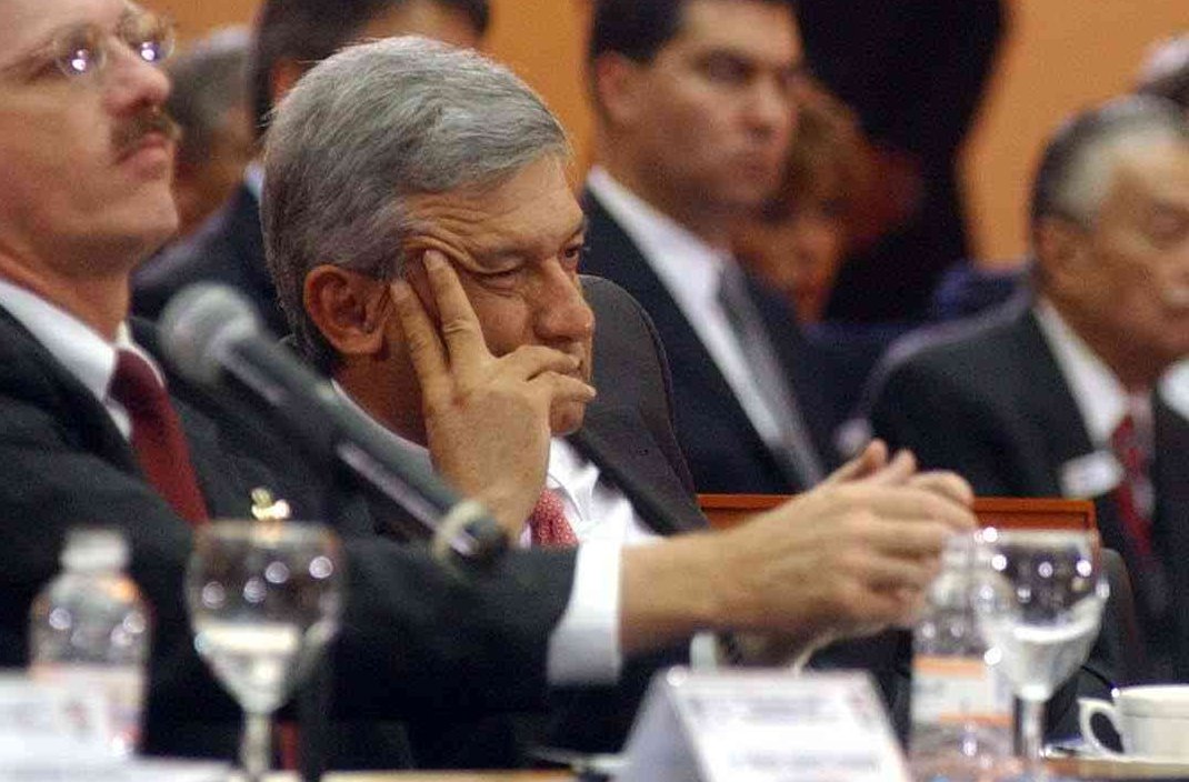 https://commons.wikimedia.org/wiki/File:Andres_Manuel_Lopez_Obrador_2.jpg